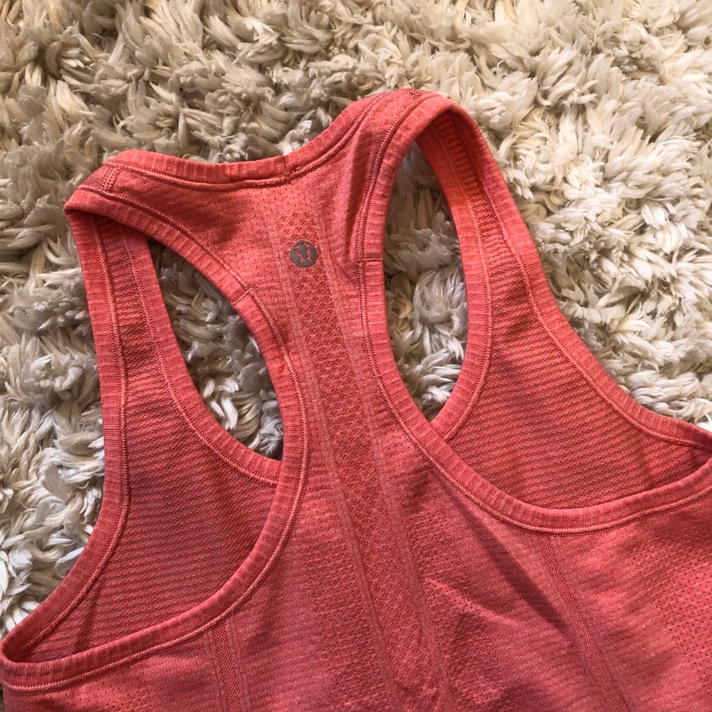 Lululemon tank top